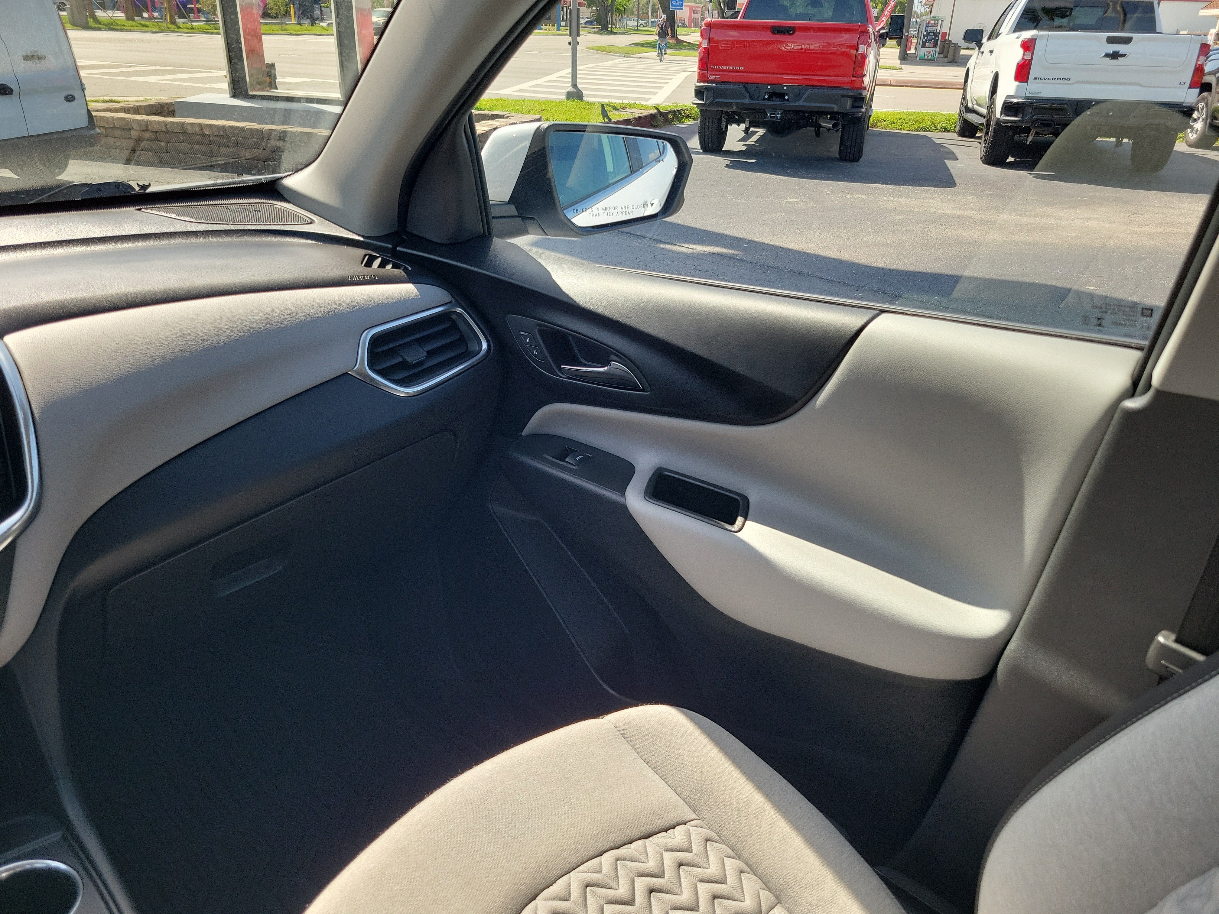 Used 2024 Chevrolet Equinox LT AWD/4WD image 13