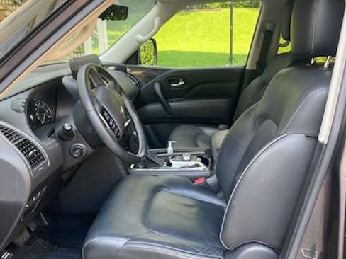 Certified 2023 INFINITI QX80 Luxe w/ All-Season Package AWD/4WD image 5