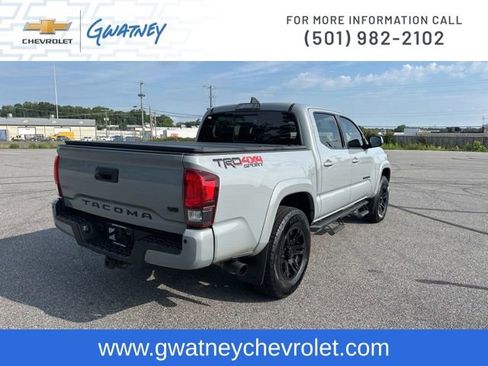 Used 2019 Toyota Tacoma TRD Sport w/ Technology Package AWD/4WD image 5