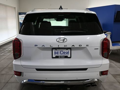 Used 2020 Hyundai Palisade Limited image 3