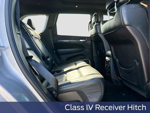 Used 2016 Jeep Grand Cherokee SRT AWD/4WD image 31