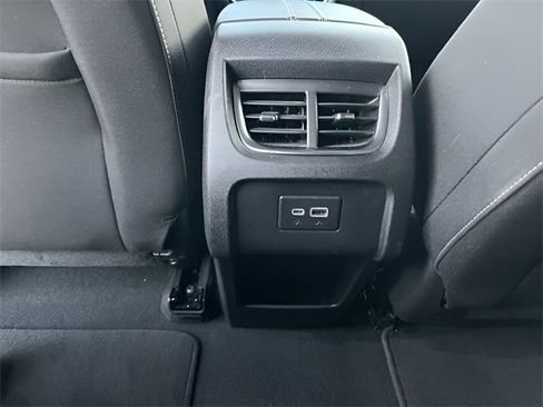 Used 2025 Chevrolet Blazer LT image 30