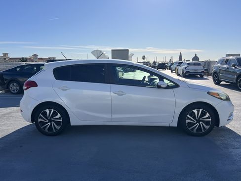 Used 2016 Kia Forte LX image 7