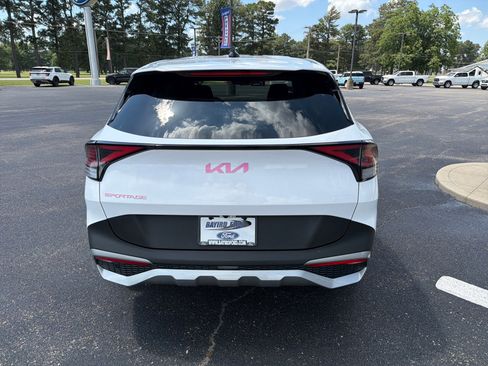 Used 2023 Kia Sportage EX FWD image 8