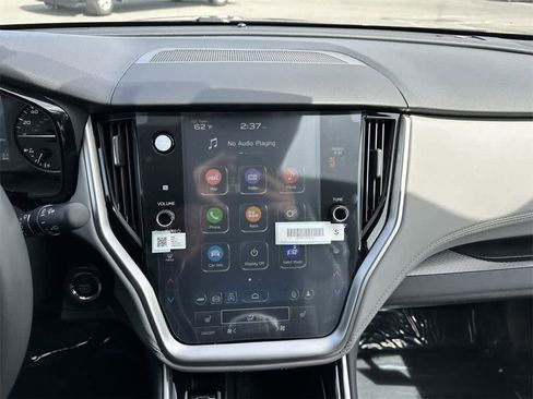 Used 2025 Subaru Outback Premium image 17