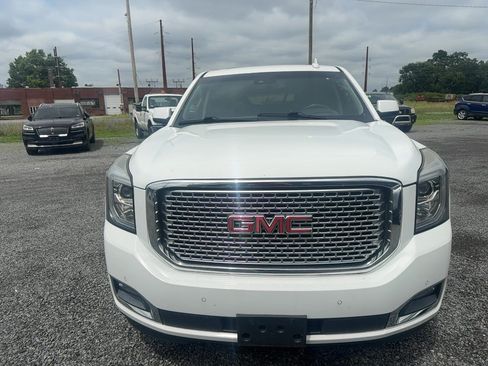 Used 2017 GMC Yukon XL Denali w/ Open Road Package AWD/4WD image 7