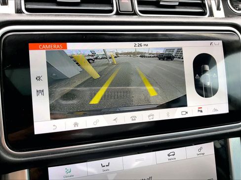 Used 2020 Land Rover Range Rover HSE image 20