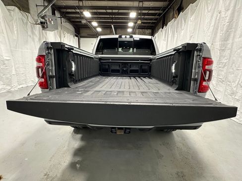 Used 2024 RAM 2500 Limited image 47