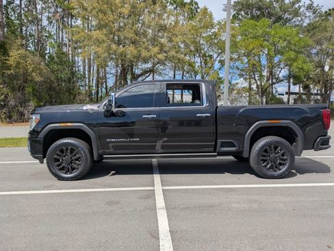 Used 2023 GMC Sierra 2500 Denali w/ Denali Black Diamond Edition image 8