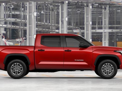 New 2026 Toyota Tundra SR5 w/ TRD Off-Road Premium Package AWD/4WD image 12
