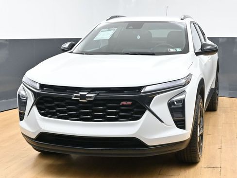 Used 2024 Chevrolet Trax RS FWD image 5