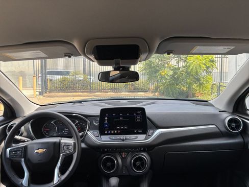 Used 2025 Chevrolet Blazer LT FWD image 33