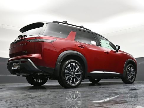 New 2026 Nissan Pathfinder Platinum AWD/4WD image 32
