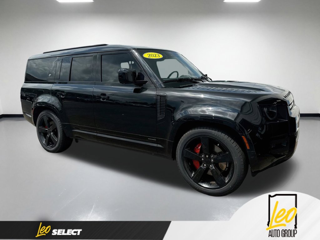 Used 2023 Land Rover Defender 130 X AWD/4WD image 4
