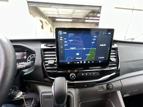 Used 2024 Ford Transit 350 XLT image 19