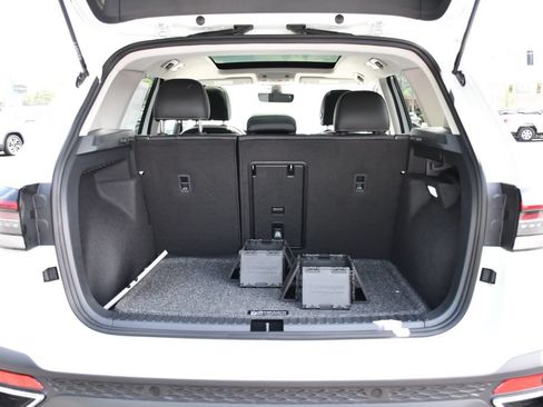 New 2026 Volkswagen Taos SE AWD/4WD image 31
