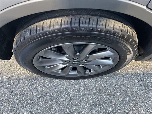 Certified 2022 Lincoln Corsair AWD w/ Premium Package image 10