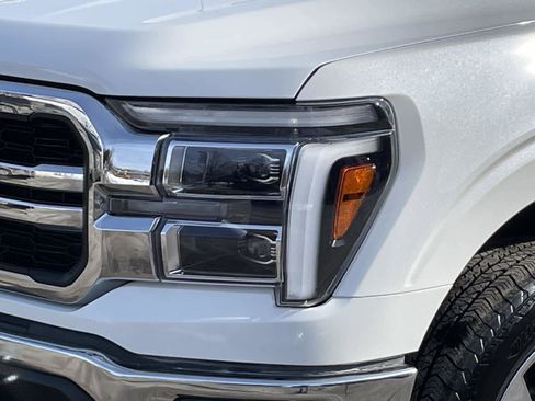 Used 2025 Ford F150 Lariat w/ Equipment Group 501A Mid image 9