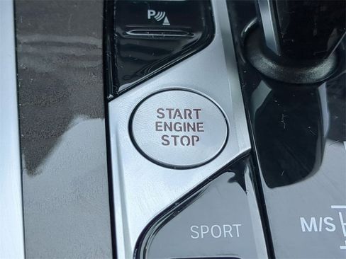 Certified 2023 BMW X6 xDrive40i w/ M Sport Package image 30