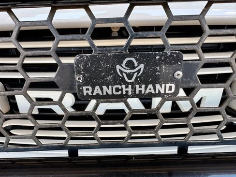 Used 2018 RAM 2500 Laramie w/ Sport Appearance Group AWD/4WD image 9