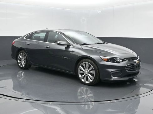 Used 2017 Chevrolet Malibu Premier w/ Premier Sun and Wheel Package image 28