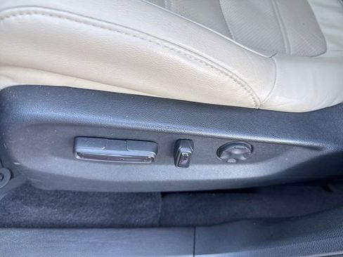 Used 2018 Honda CR-V Touring image 28