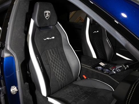 Used 2024 Lamborghini Urus Performante image 6