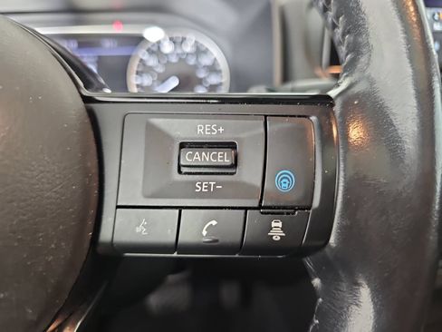 Used 2021 Nissan Rogue SL w/ Premium Package FWD image 18