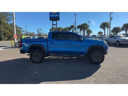 Used 2024 Chevrolet Colorado ZR2 w/ Technology Package image 5