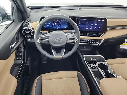 New 2026 Chevrolet Equinox ACTIV w/ Convenience Package III image 26