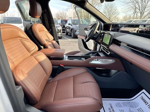 New 2026 Lincoln Nautilus Reserve image 25