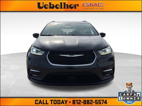 Used 2022 Chrysler Pacifica Touring-L FWD image 13