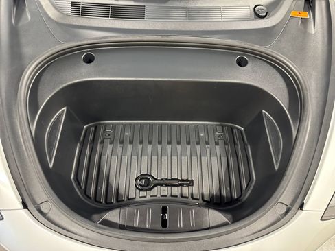 Used 2021 Tesla Model 3 Standard Range Plus image 28