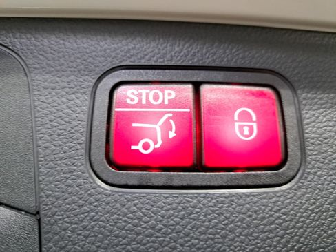 Certified 2022 Mercedes-Benz GLC 300 image 15