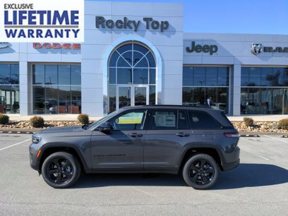 New 2025 Jeep Grand Cherokee Limited w/ Black Appearance Package