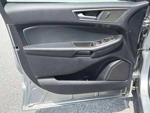 Used 2022 Ford Edge SE w/ Black Appearance Package AWD/4WD image 10