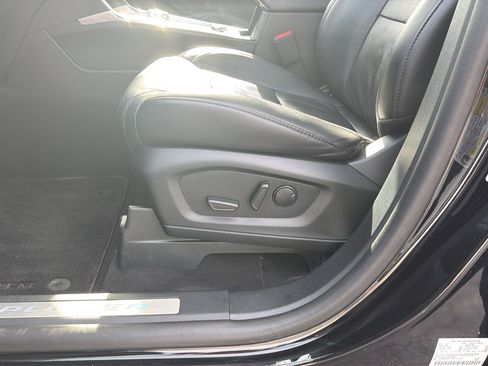 Certified 2023 Ford Explorer Platinum w/ Technology Package AWD/4WD image 26