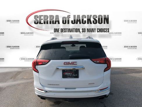Used 2020 GMC Terrain Denali w/ GMC Pro Grade Package image 7