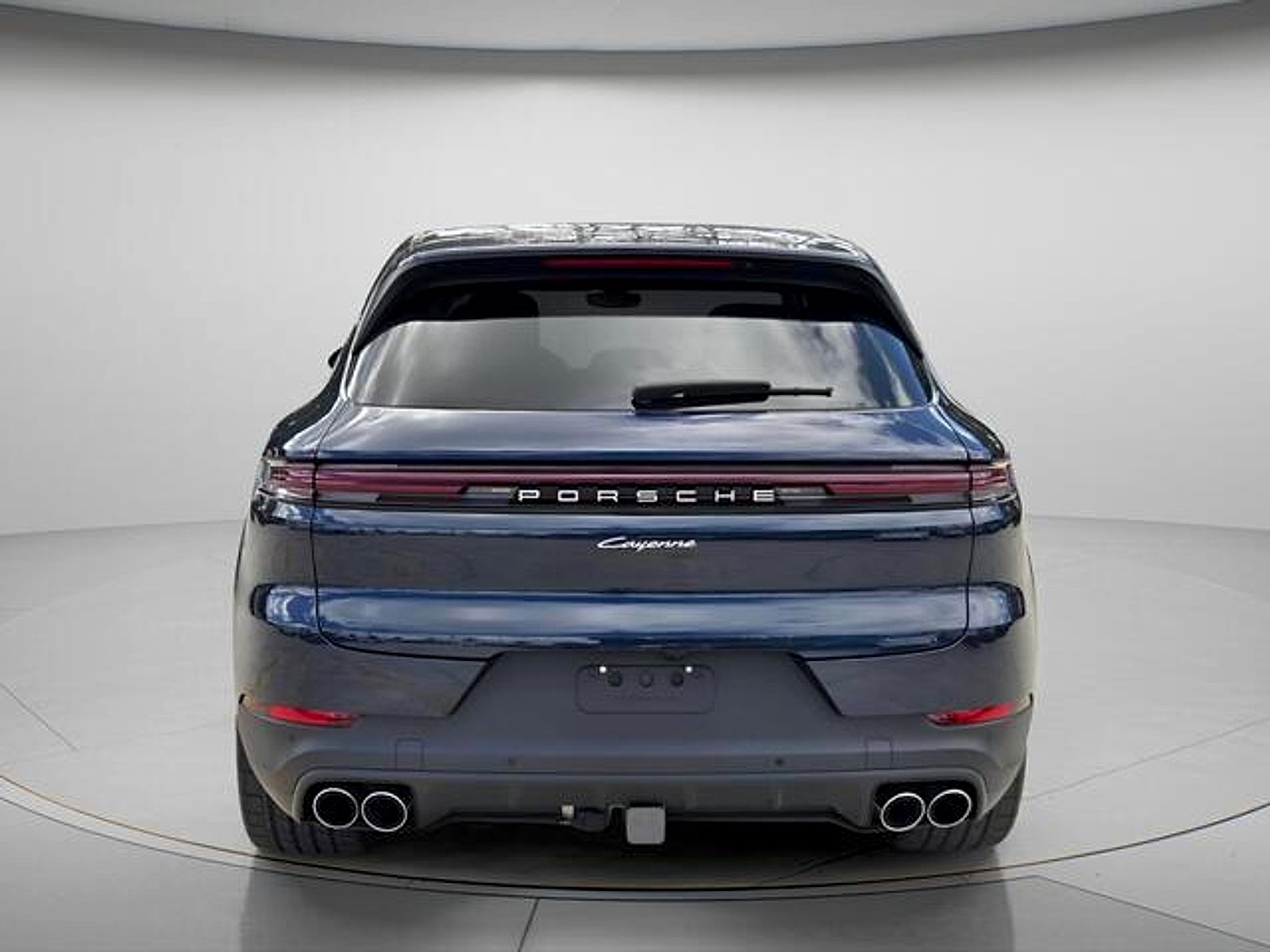 Used 2025 Porsche Cayenne AWD/4WD image 5