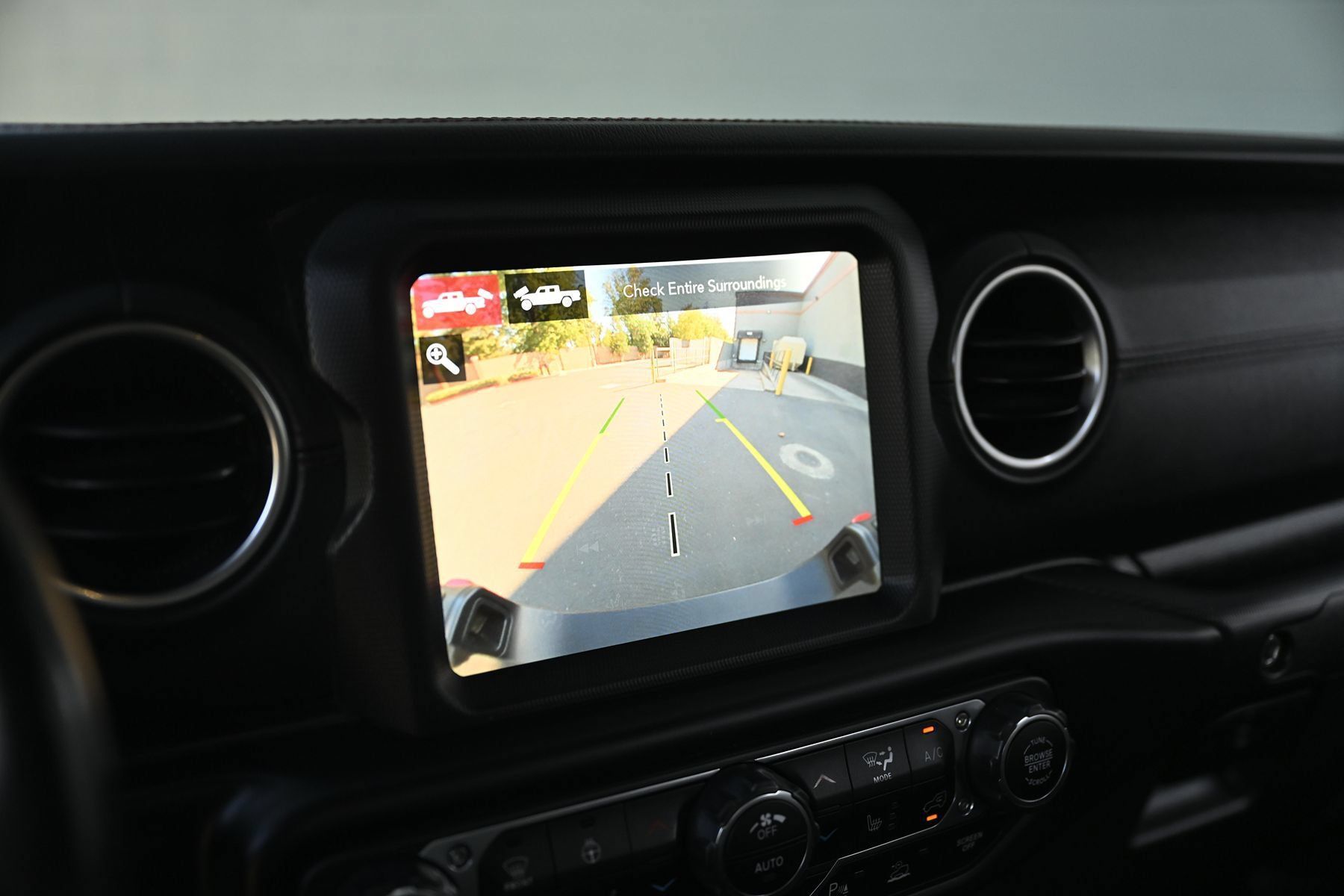 Used 2020 Jeep Gladiator Rubicon AWD/4WD image 44