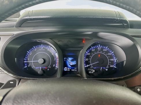 Used 2016 Toyota Avalon Limited w/ Toyota Safety Sense Package FWD image 19