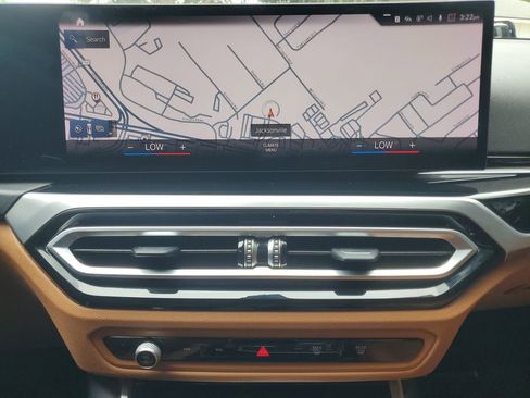 Used 2023 BMW 330i Sedan w/ Convenience Package image 27