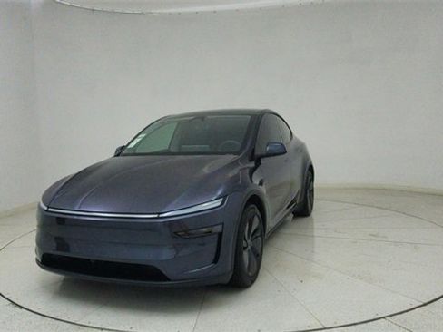 Used 2026 Tesla Model Y Long Range image 65