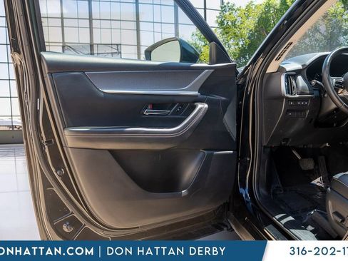 Used 2025 MAZDA CX-90 3.3 Turbo w/ Preferred Package AWD/4WD image 16