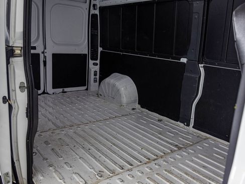Used 2025 RAM ProMaster 2500 w/ Convenience Group FWD image 31