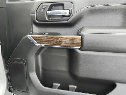 Used 2022 Chevrolet Silverado 2500 LT w/ Convenience Package image 35