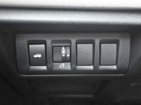 Used 2025 Subaru Legacy Premium AWD/4WD image 10