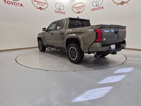 Used 2026 Toyota Tacoma TRD Sport AWD/4WD image 7