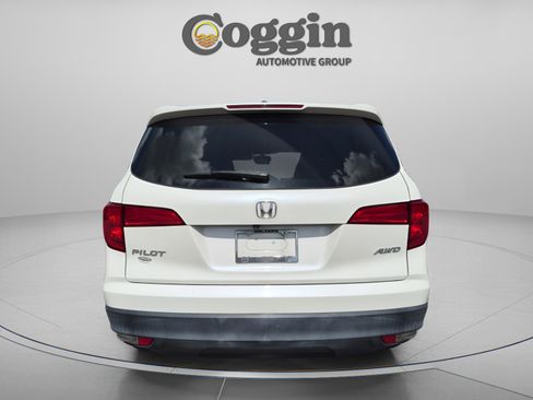 Used 2018 Honda Pilot EX image 5