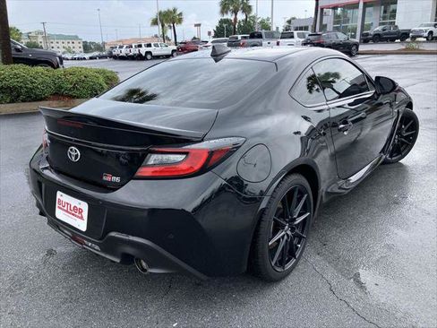 Certified 2023 Toyota GR86 Premium RWD image 5